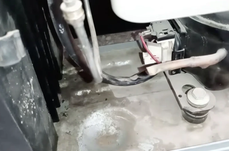 Refrigerator leaking Aurora
